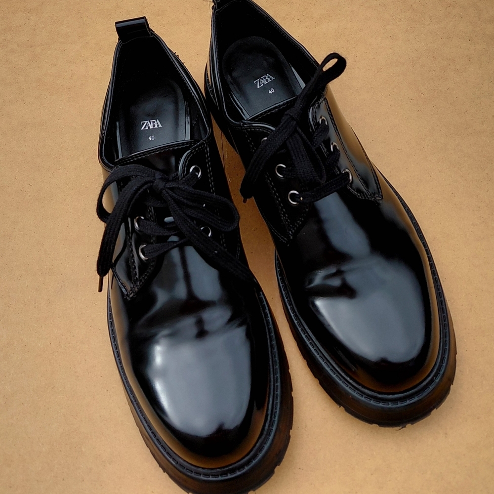 ZARA  Women's  Black Derby  Lace Up Shoes - 40